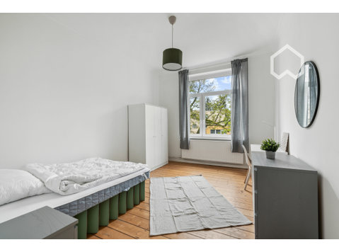 Co-Living: Awesome & spacious room in a nice apartment - Alquiler