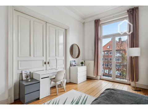 Co-Living: Premium Apartment in prime location with private… - Aluguel