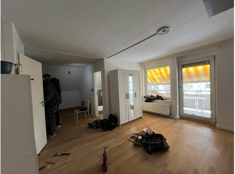Sonniges Apartment mit großem Balkon - Zu Vermieten