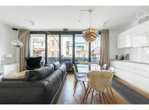 Fantastic & charming apartment in Hamburg-Nord - Til leje