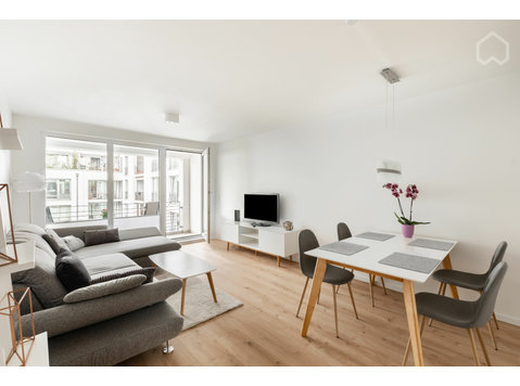 Fashionable, spacious apartment in Hamburg-Nord - เพื่อให้เช่า