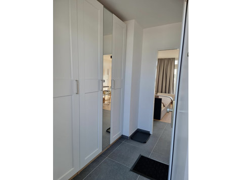 🌞 Freshly renovated 1-room apartment in Hamburg-Osdorf (on… - Zu Vermieten