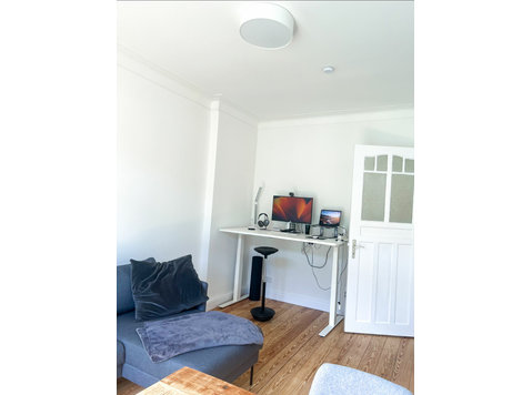 Frisch kernsaniertes Hamburger Original im Stadtteil… - For Rent