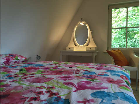 Fully equipped apartments in Hamburg in a good, convenient… - For Rent