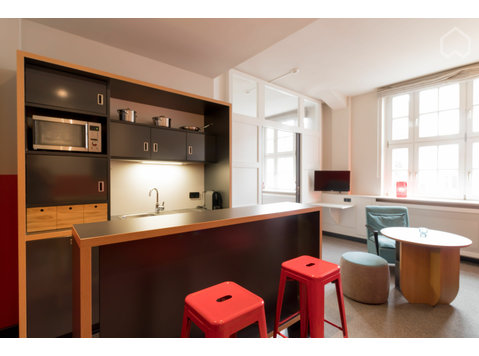 Great, neat junior suite in Hamburg-Nord - Annan üürile
