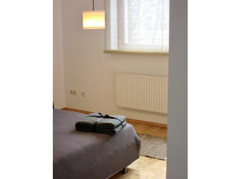 Lovely Loft-Apartment in the heart of the Generalsviertel - Под Кирија