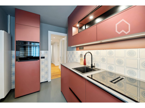 Eppendorf - luxury apartment freshly renovated! - Izīrē