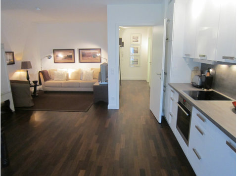 Perfect, bright loft with sunny terrasse & garden in… - For Rent
