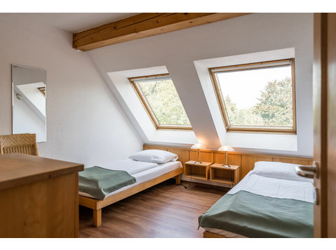 Quiet and cute suite in Eimsbüttel - For Rent