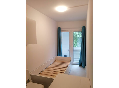 Small shared room in the beautiful Hamburg Alsterdorf - De inchiriat