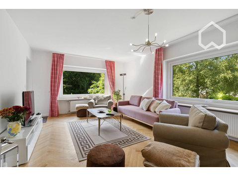 Spacious, bright 5 room apartment, walking distance to the… - Til Leie