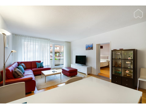 Dreizimmerwohnung in Niendorf mit großem Balkon und Garage - Zu Vermieten