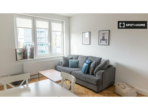 Modern 3-bedroom apartment for rent in Mundsburg, Hamburg - Apartamente