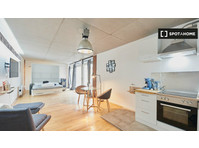 Modern Studio apartment for rent in Barmbek-Nord, Hamburg - Appartementen