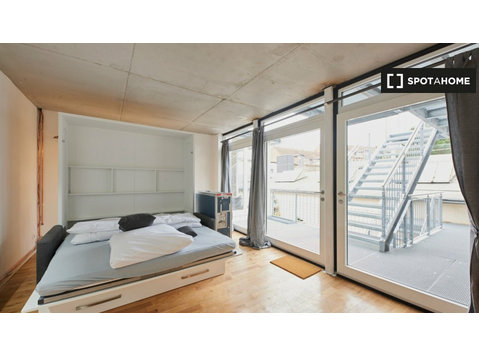 Modern Studio apartment for rent in Barmbek-Nord, Hamburg - شقق