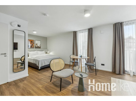 Suite with balcony - 	
Lägenheter