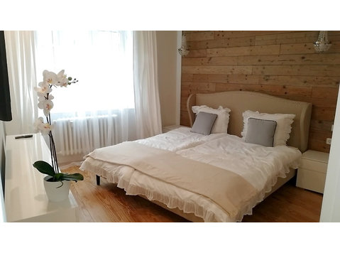 2 ZI-WOHNUNG IN HAMBURG - NEUSTADT, MÖBLIERT - Serviced apartments