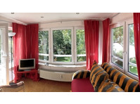 2½ ROOM ATTIC APARTMENT IN HAMBURG - RAHLSTEDT, FURNISHED - Apartamente regim hotelier