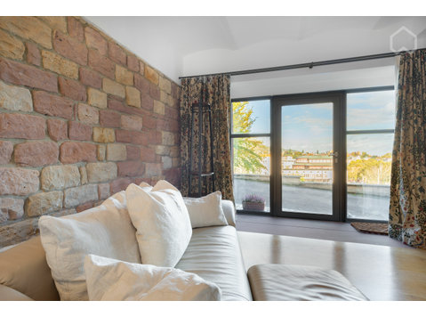 Amazing Apartment in grade listet Villa with stunning view… - Ενοικίαση