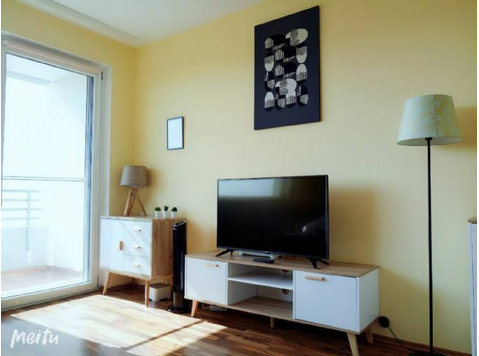 Bright 1 room apartment with a balcony and underground… - Vuokralle