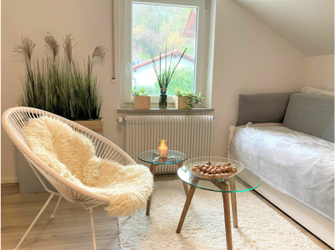 Gemütliches Studio-Appartment in idyllischer Lage in… - Zu Vermieten