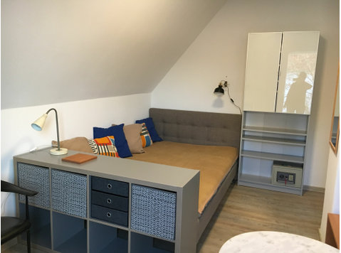 Modern & beautiful suite located in Oberursel - Te Huur