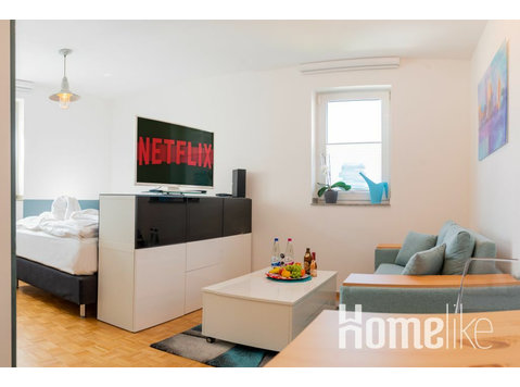 An apartment combines functionality with lively flair - Apartmani