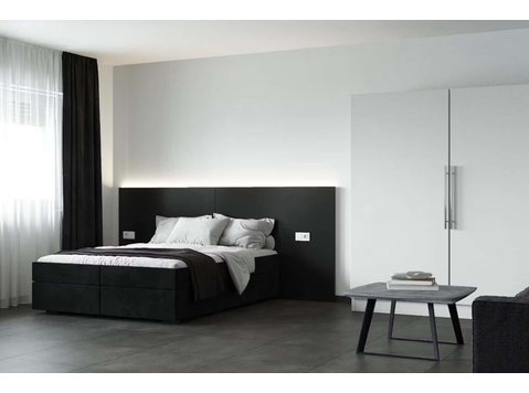 Black Suite Frankfurt - Apartments
