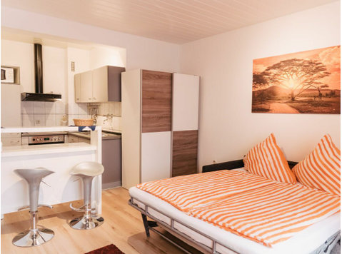 Helle & häusliche Wohnung auf Zeit in beliebtem Viertel - Zu Vermieten