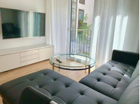2 room terrace apartment in TOP location at Frankfurt… - Til Leie
