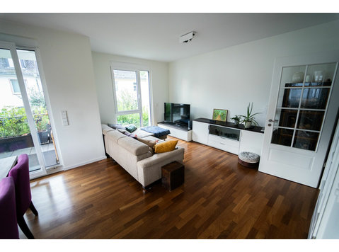Schickes, gemütliches Studio Apartment in Frankfurt am Main - Zu Vermieten