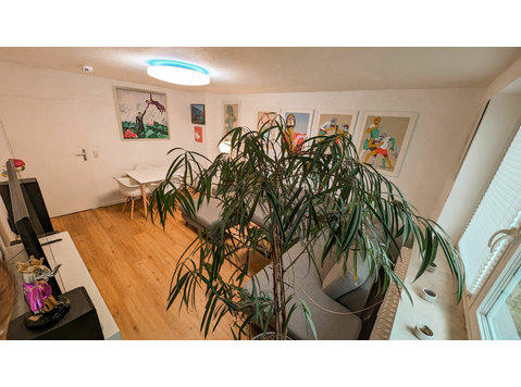 Beautiful Apartment in Sachsenhausen and perfectly located… - Til Leie
