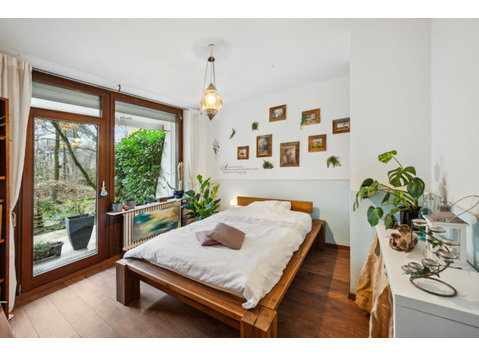 Beautiful and freshly renovated two-room flat with… - À louer