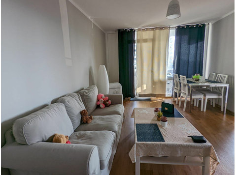 Bright 3 room fully furnished apartment with modern… - Na prenájom