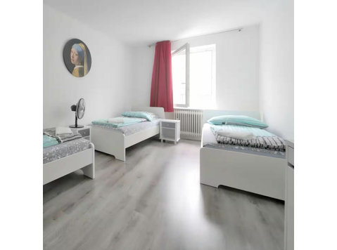 Feinstes und helles Studio in Frankfurt am Main - Zu Vermieten