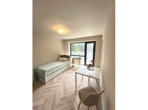 Ruhiges Loft in Frankfurt am Main mit Balkon - Zu Vermieten