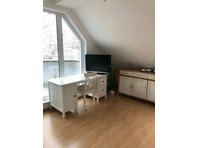 Bright, furnished 2-room top floor apartment with balcony &… - Аренда