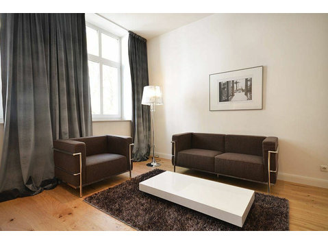 Komfortables Wohnen auf Zeit in elegantem 2-Zimmer Business… - Zu Vermieten