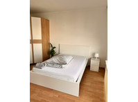 Comfortable 2 bedroom penthouse in the heart of Frankfurt… - 空室あり