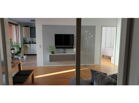 Comfortably living at Westhafen in the Gutleut quarter -… - For Rent