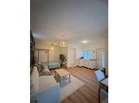 Coyz and stylish apartment in Frankfurt - direct access to… - K pronájmu