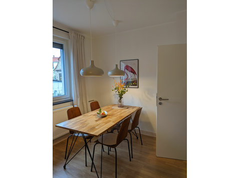 Cozy apartment with artsy flair in the east of Frankfurts - Vuokralle