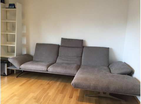 Cozy & charming 2-room apartment in Frankfurt am Main -… - Te Huur