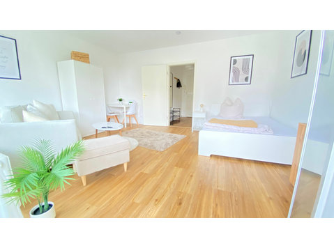 Cute and beautiful studio in Frankfurt a.M. - ready to move… - For Rent