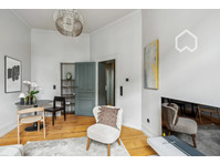 Exclusive 1 bedroom apartment in the heart of Nordend,… - Til leje