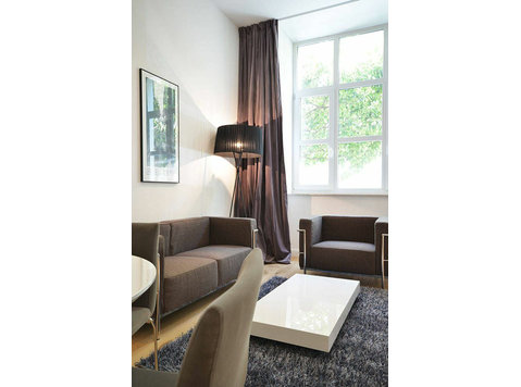 Exclusively furnished serviced apartment for your temporary… - Vuokralle