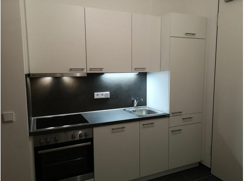 Vollmöblierte & neue 1-Zimmer-Wohnung in Frankfurt-Ostend - Zu Vermieten