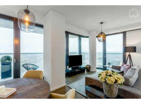 Furnished designer penthouse in 33rd floor - Concierge,… - Do wynajęcia