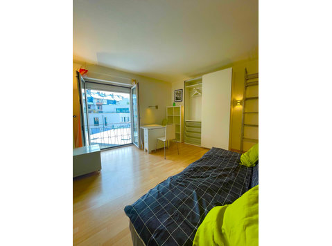 Furnished flat in a prime location in the centre of… - Kiadó