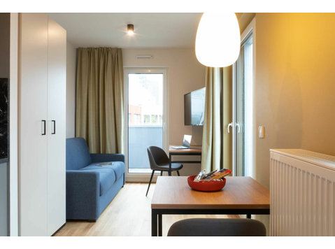 Comfy Apartment - Stylishes Studio Apartment mit Küche - Zu Vermieten